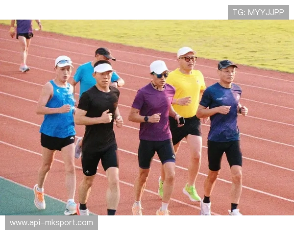 康比特成为黎明脚步公益跑团合作伙伴