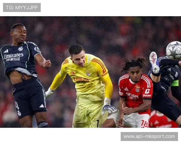 皇家马德里末轮2-4不敌本菲卡，门将绝杀致其跌至第九名