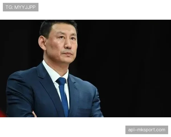 前中国男篮主帅李楠正式解禁，三年来首次以执教身份亮相CBA